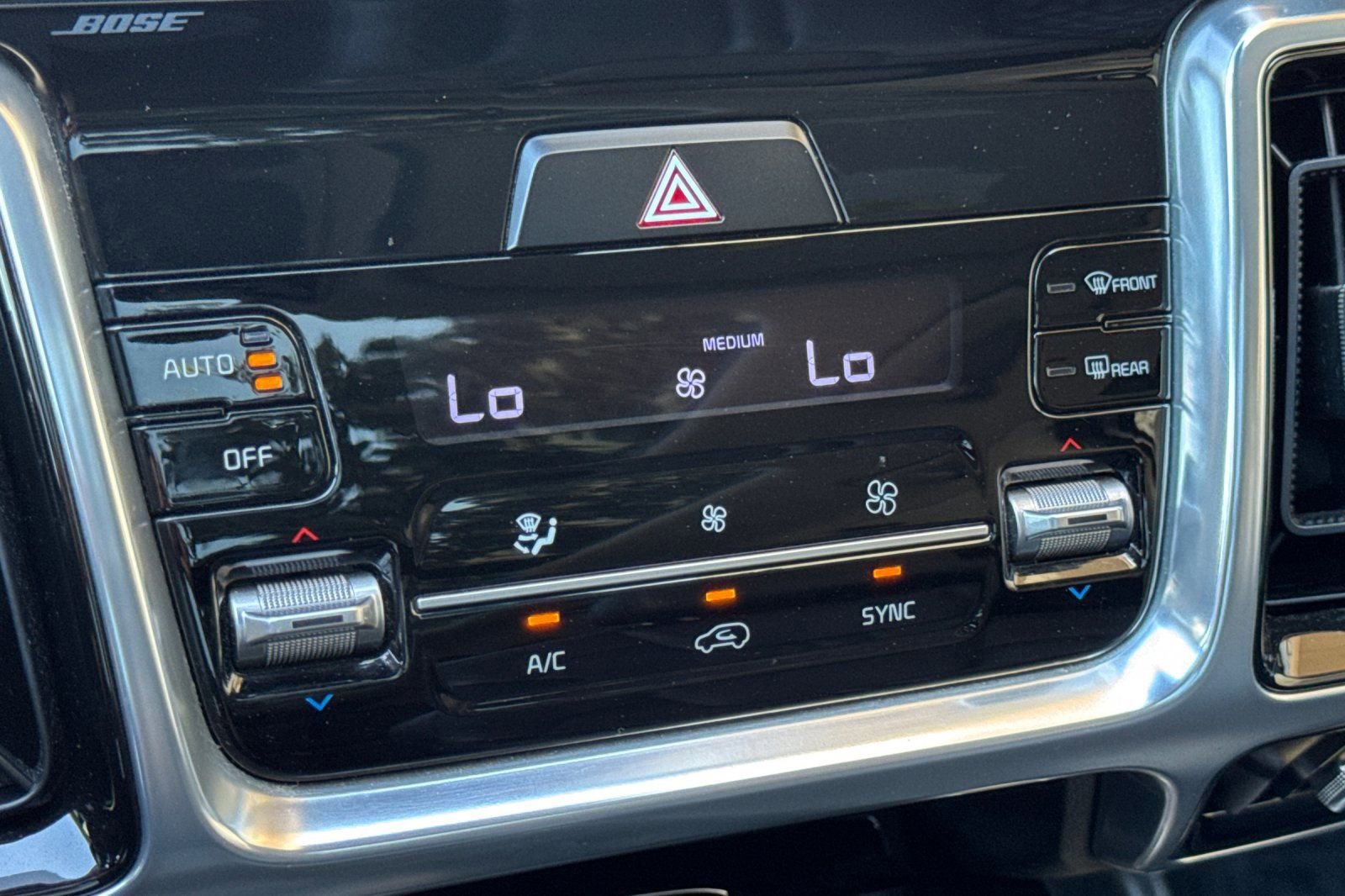 Used 2023 Kia Sorento SX image 23