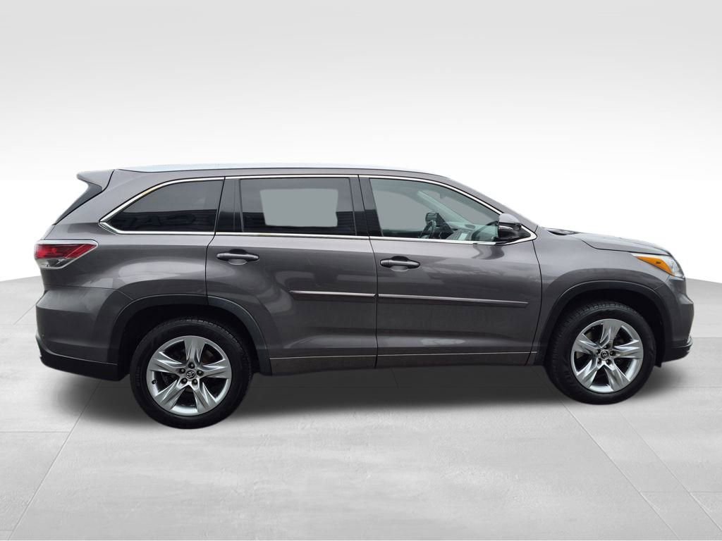 Used 2016 Toyota Highlander Limited image 9