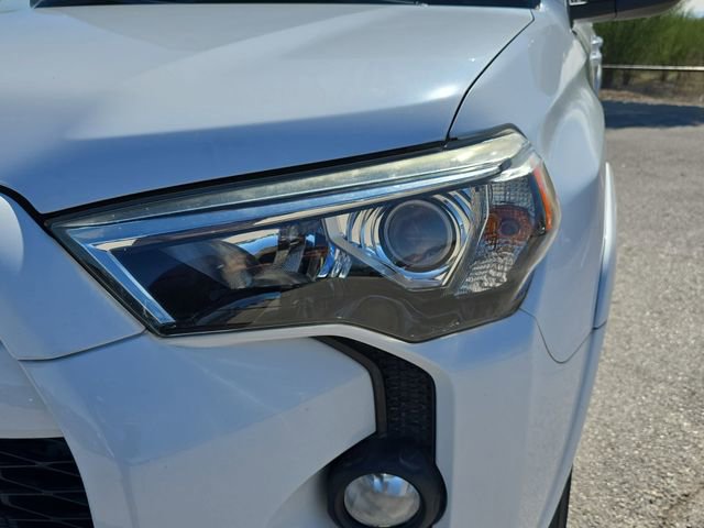 Used 2018 Toyota 4Runner SR5 image 30