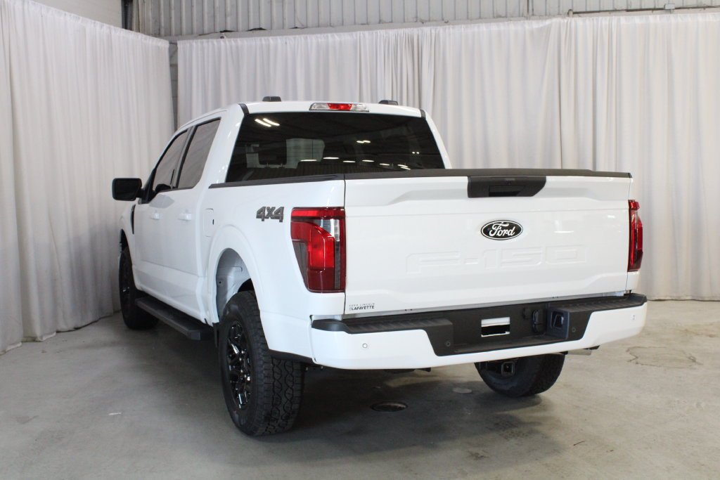 New 2026 Ford F150 XLT w/ XLT Black Appearance Package AWD/4WD image 22