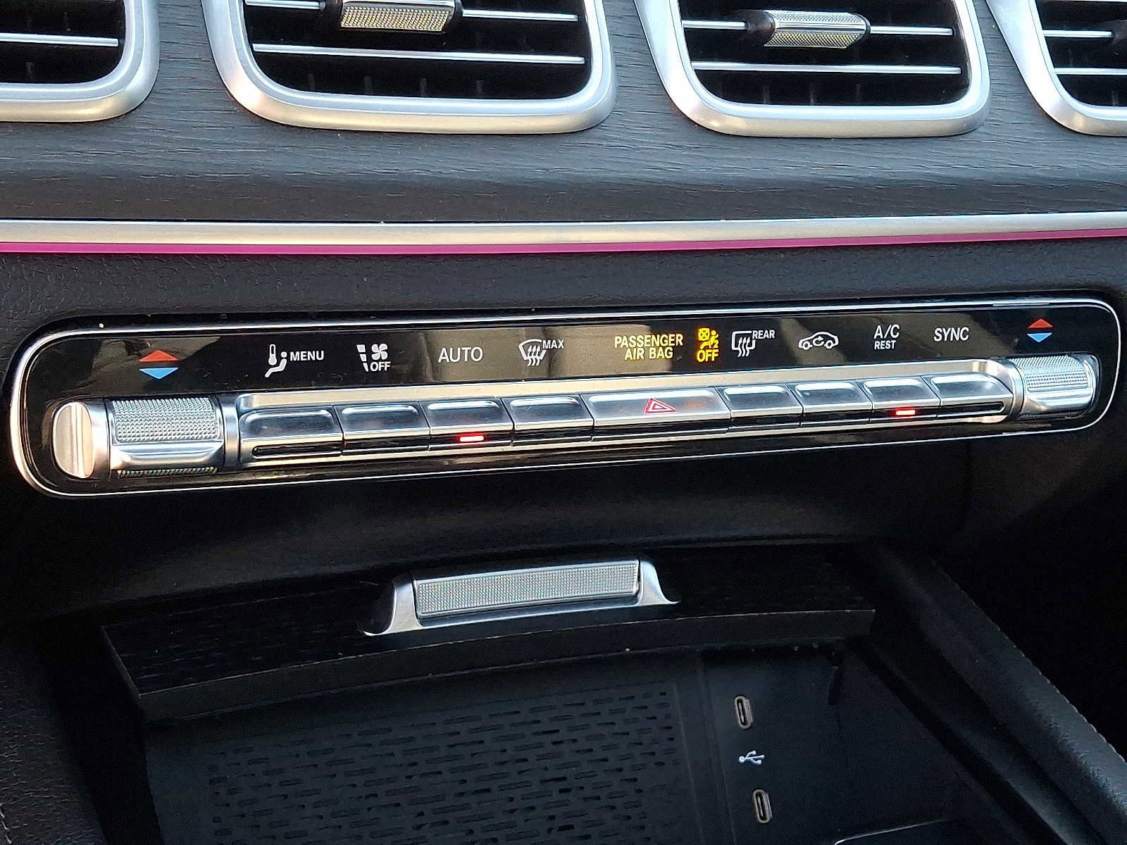 Used 2024 Mercedes-Benz GLS 450 4MATIC image 18