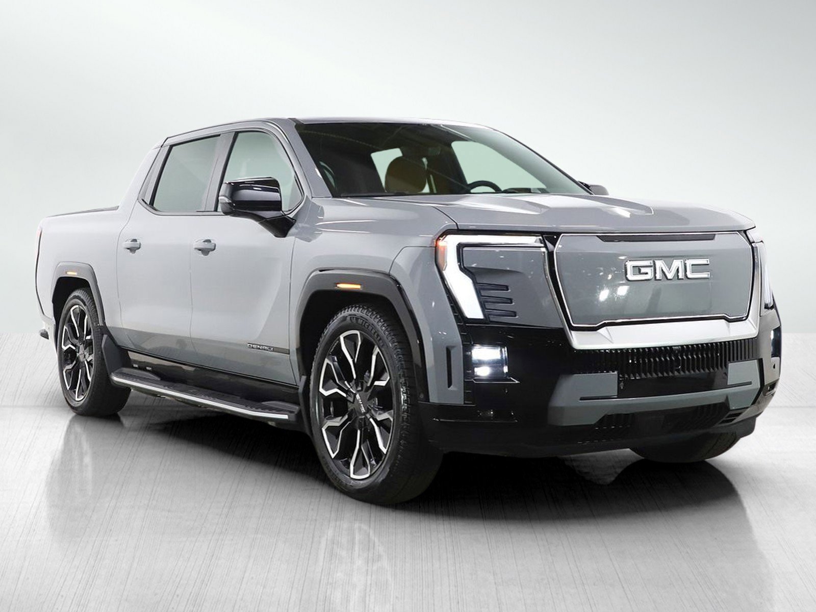 Used 2025 GMC Sierra EV Denali image 7
