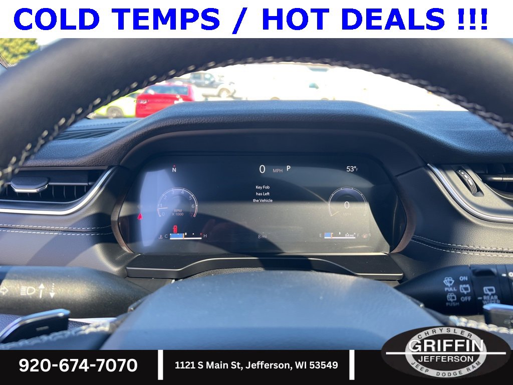 New 2025 Jeep Grand Cherokee Altitude image 21