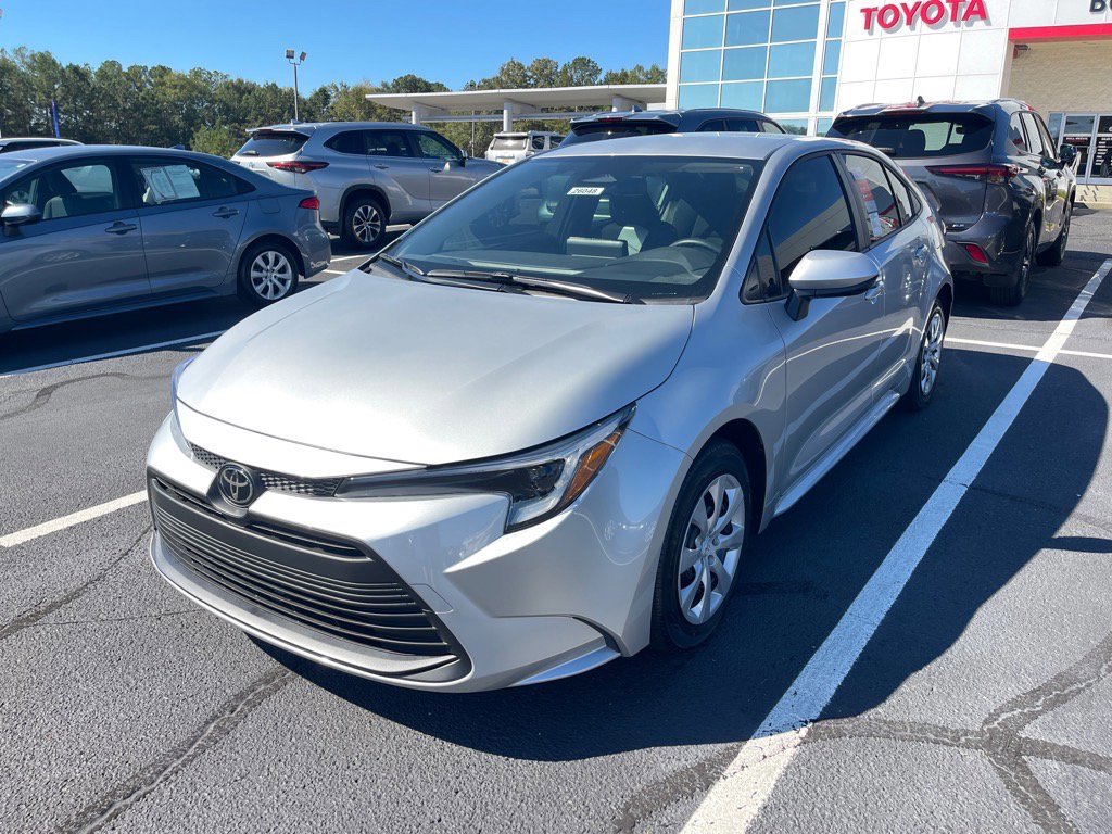 New 2026 Toyota Corolla LE image 3