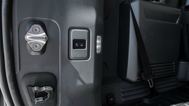 Used 2021 Land Rover Defender 110 S AWD/4WD image 39