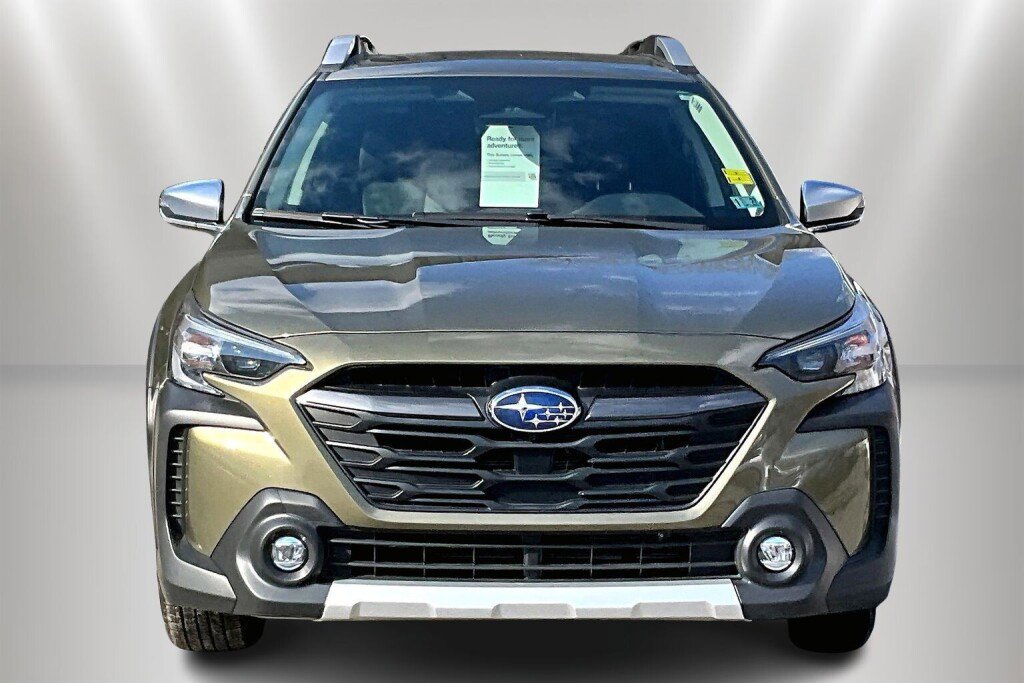 Certified 2025 Subaru Outback Touring XT w/ Tech Package 2 image 2