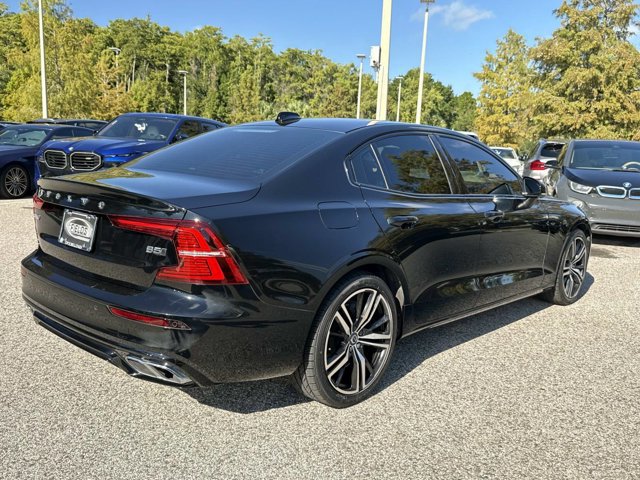 Used 2022 Volvo S60 B5 R-Design w/ Advanced Package AWD/4WD image 3