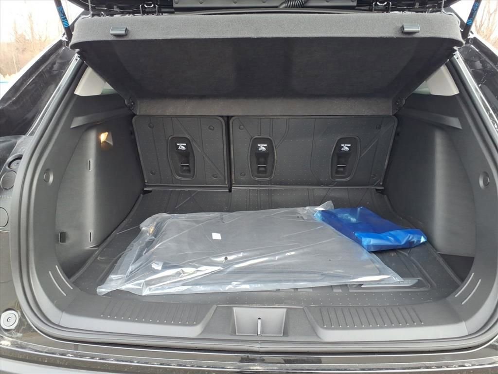 New 2026 Chevrolet Trax LT w/ Driver Confidence Package image 22