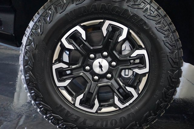 New 2026 Chevrolet Silverado 1500 ZR2 image 4