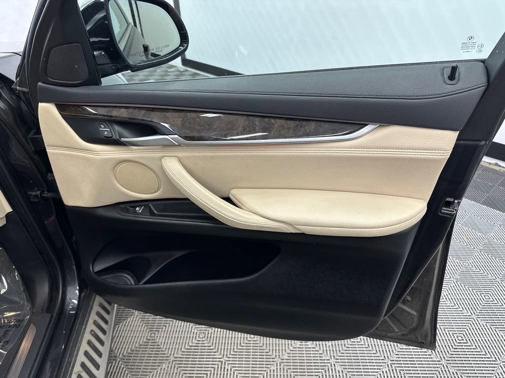 Used 2016 BMW X6 sDrive35i RWD image 14