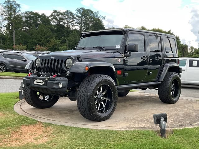 Used 2015 Jeep Wrangler Unlimited Rubicon AWD/4WD image 3