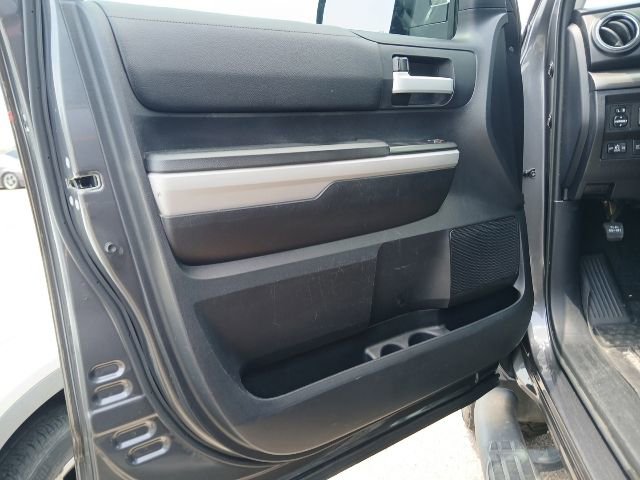 Used 2019 Toyota Tundra SR5 w/ SR5 Upgrade Package AWD/4WD image 17