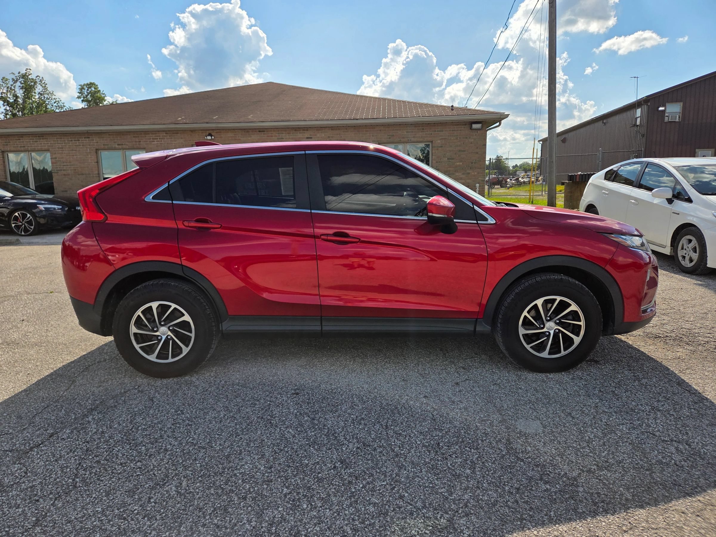 Used 2020 Mitsubishi Eclipse Cross ES FWD image 4