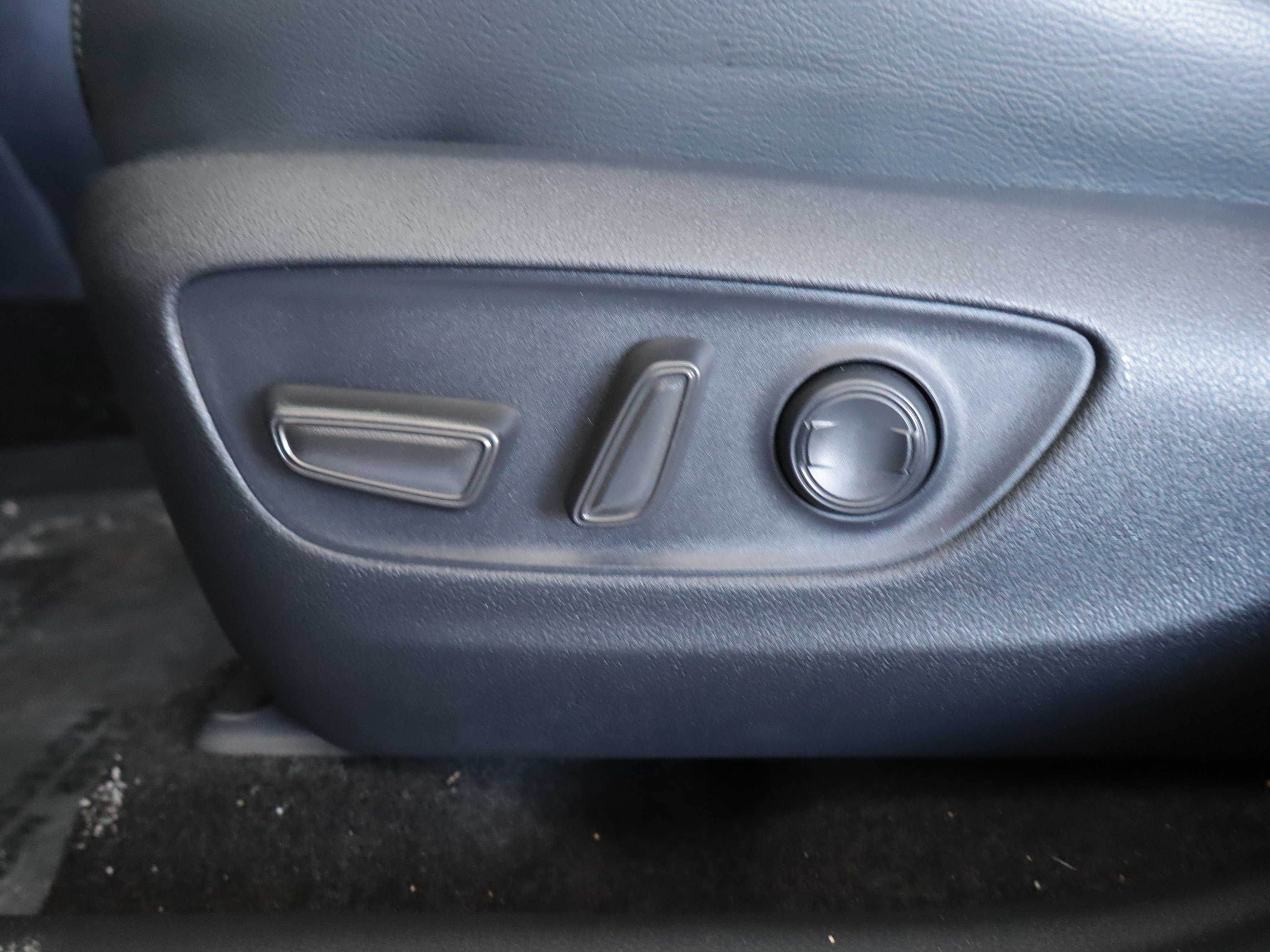 Used 2025 Toyota RAV4 Woodland Edition image 12