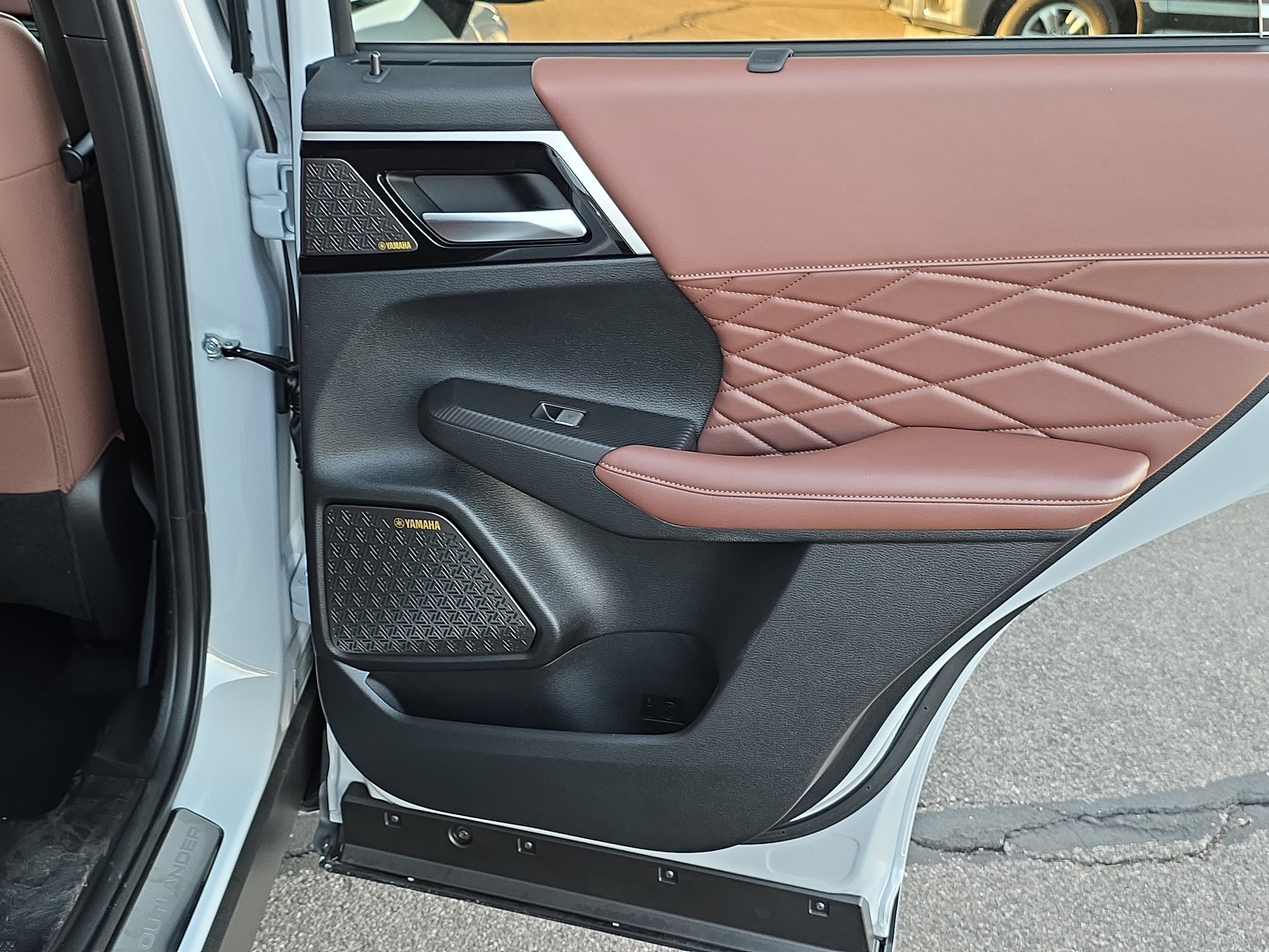 New 2026 Mitsubishi Outlander SEL image 31