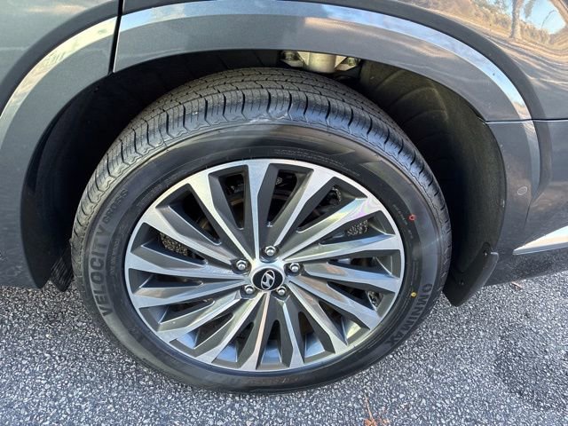 Used 2024 Hyundai Palisade Calligraphy image 12