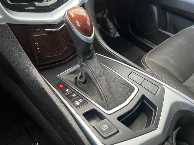 Used 2014 Cadillac SRX Luxury image 21