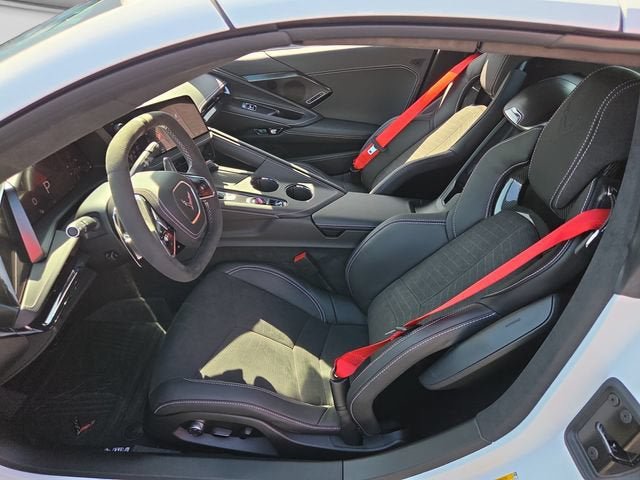 New 2027 Chevrolet Corvette Stingray Convertible w/ Stealth Interior Trim Package RWD image 24