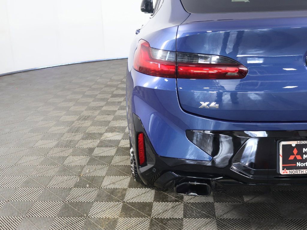 Used 2024 BMW X4 M40i w/ Premium Enhanced Package image 18