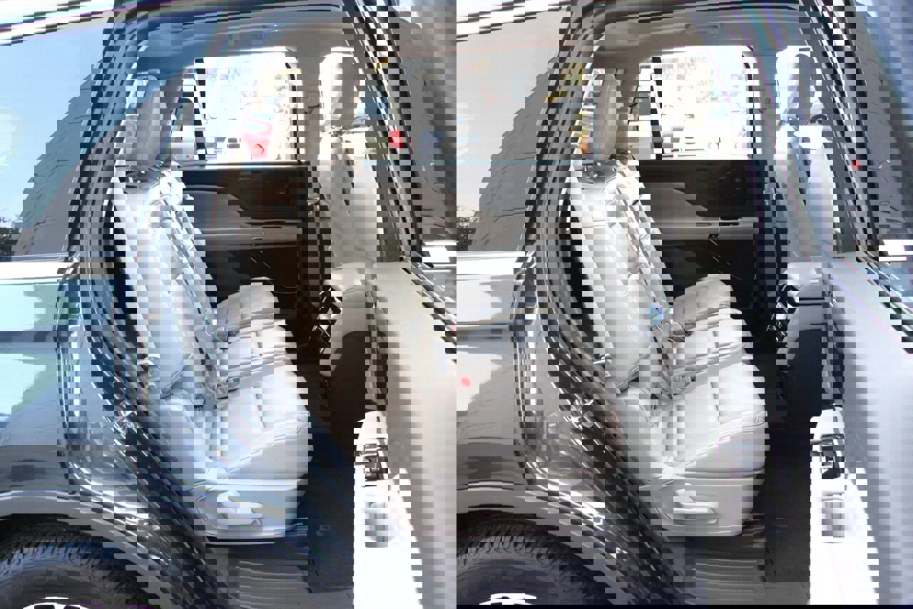 Used 2022 Lincoln Aviator Reserve image 31