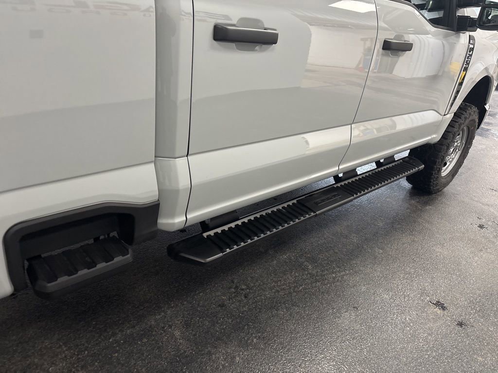 New 2026 Ford F250 XL w/ XL Off-Road Package image 16
