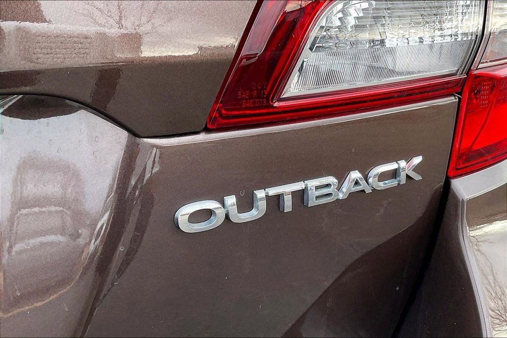 Used 2019 Subaru Outback 2.5i Limited w/ Popular Package #2 image 9