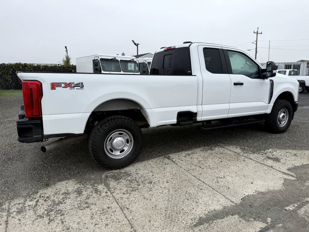 Used 2023 Ford F250 XL image 6