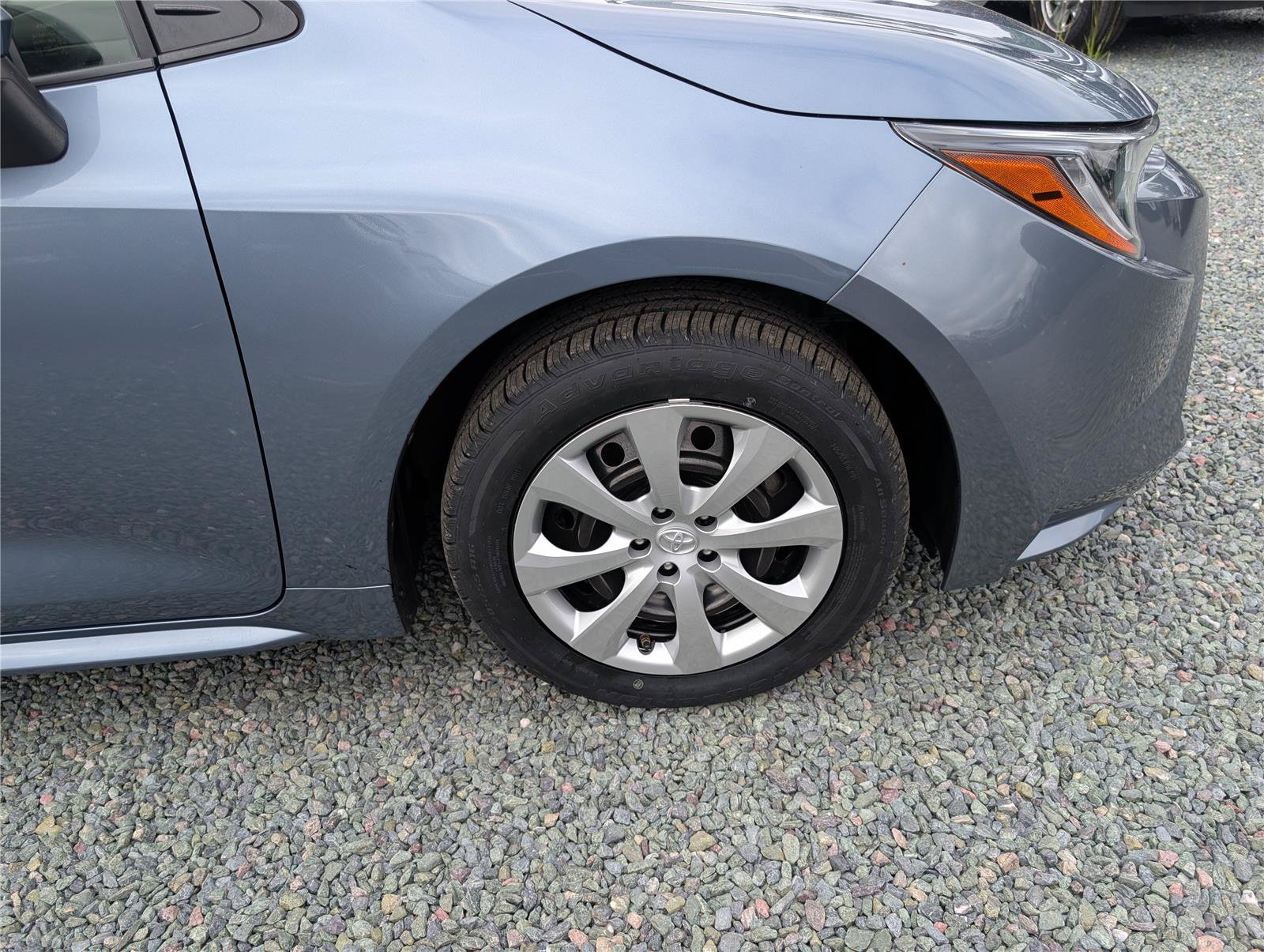 Used 2022 Toyota Corolla LE FWD image 8
