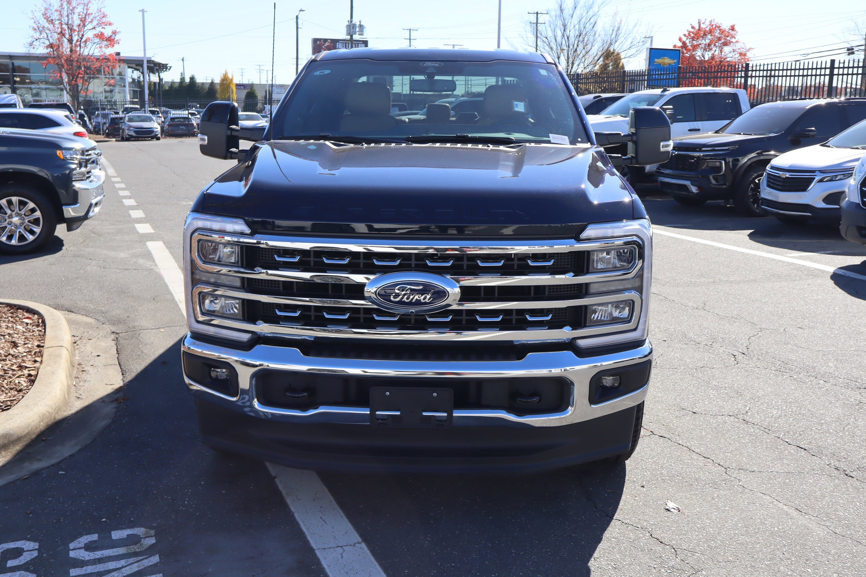 Used 2025 Ford F250 Lariat image 3
