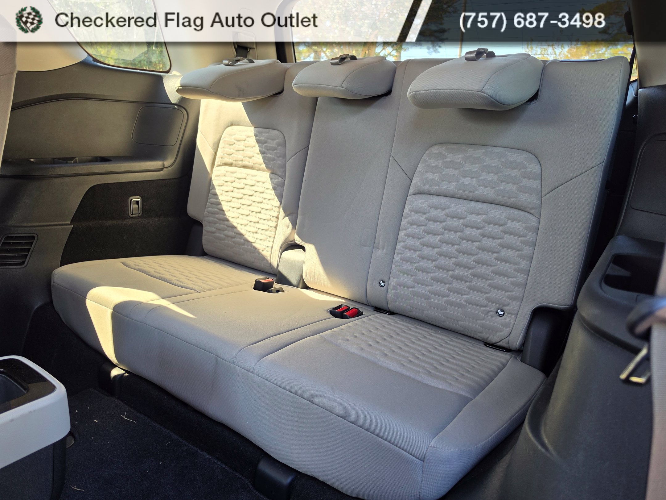 Used 2022 Nissan Pathfinder SV w/ SV Premium Package AWD/4WD image 21