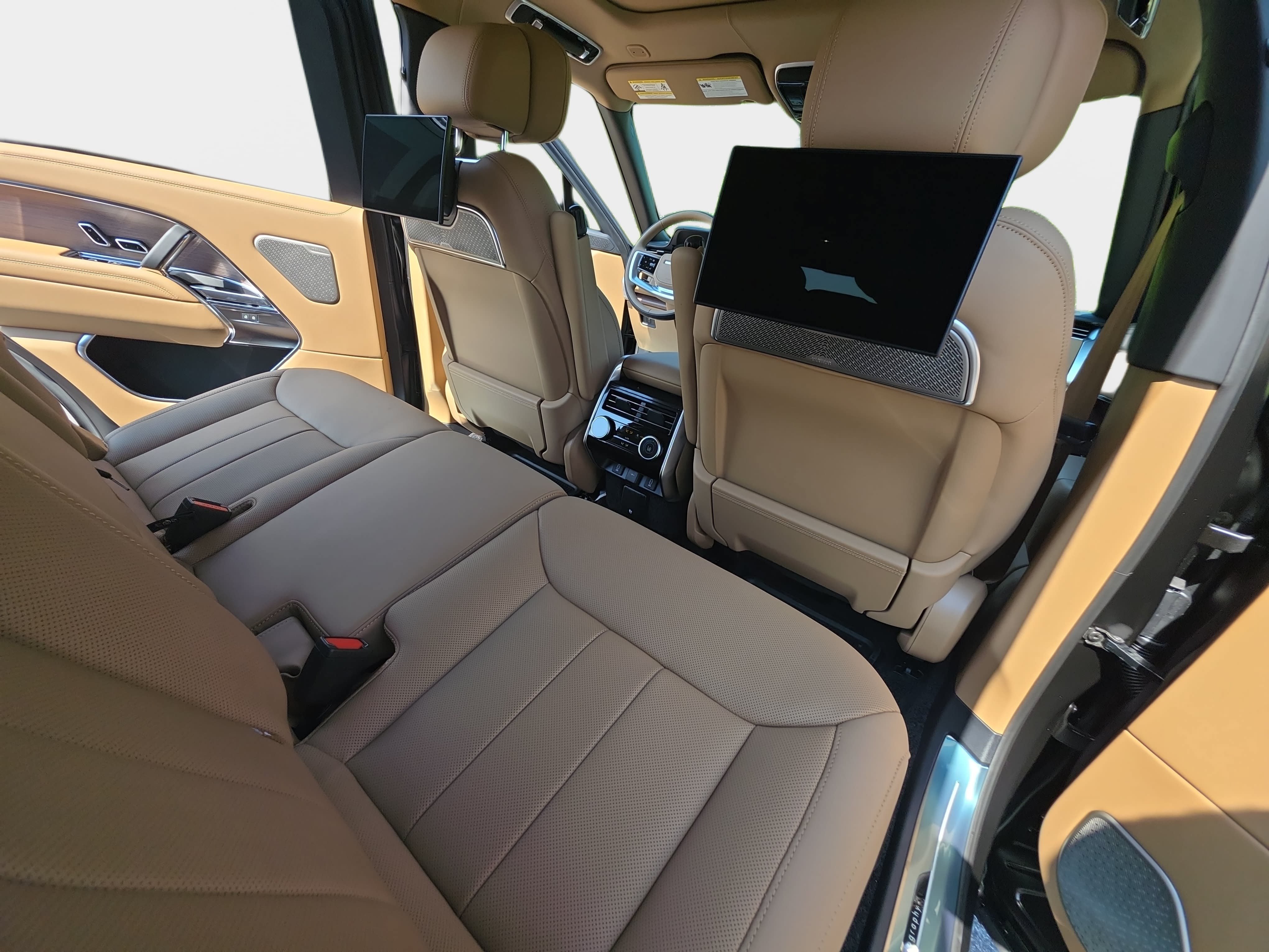 New 2026 Land Rover Range Rover Long Wheelbase Autobiography AWD/4WD image 11