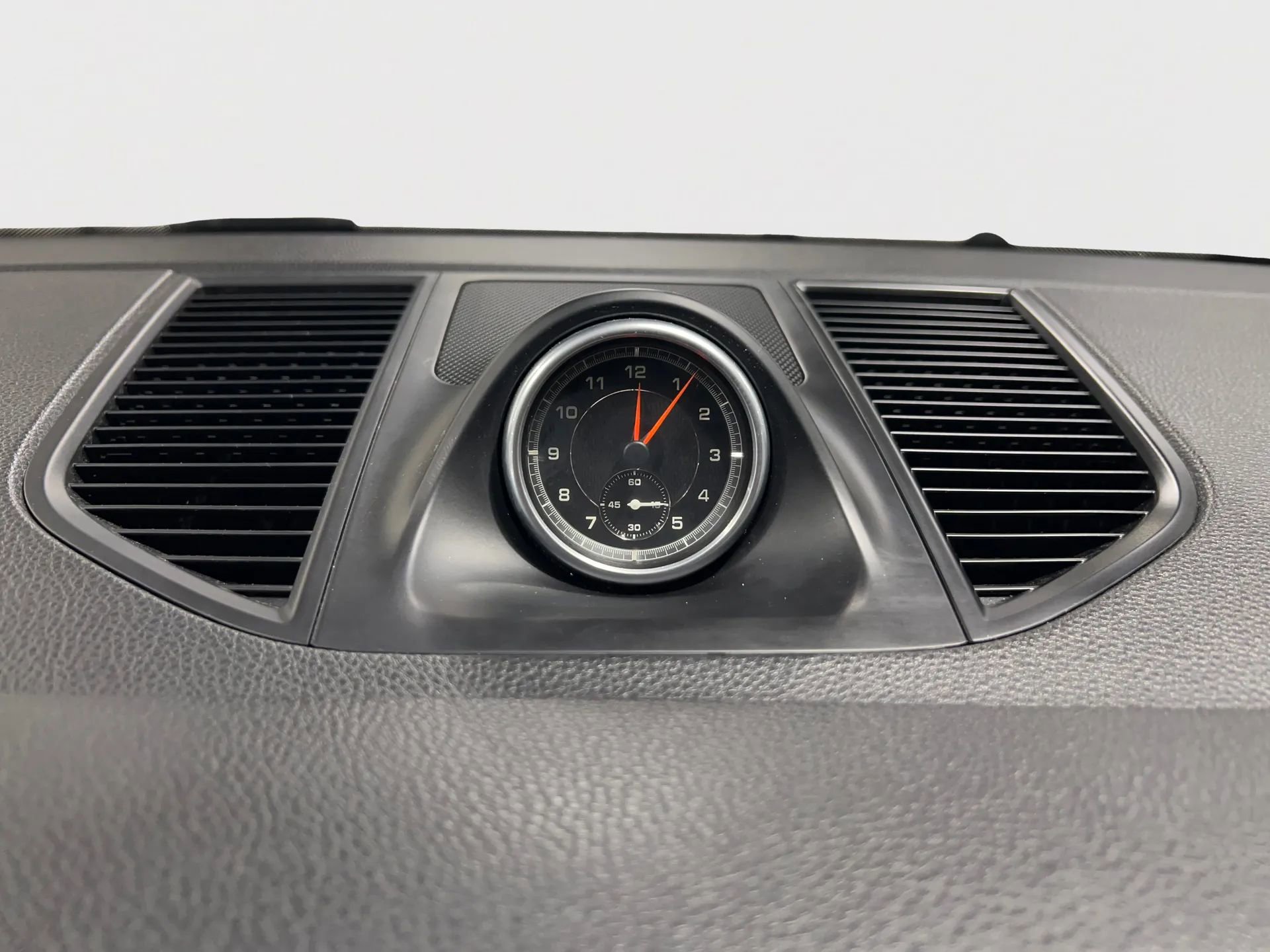 Used 2017 Porsche Macan S image 30