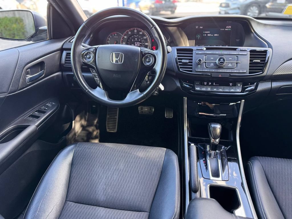 Used 2016 Honda Accord Sport image 23