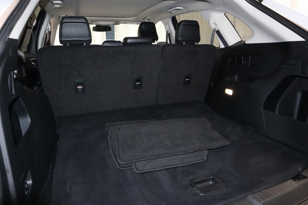 Used 2022 Ford Edge SEL w/ Convenience Package image 18