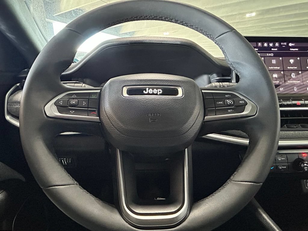 Used 2023 Jeep Compass Latitude w/ Sun and Sound Group AWD/4WD image 27