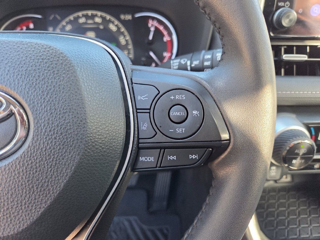 Certified 2024 Toyota RAV4 XLE Premium FWD image 31