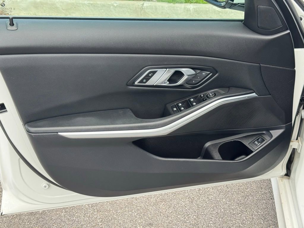 Used 2023 BMW 330i Sedan w/ Driving Assistance Package image 18