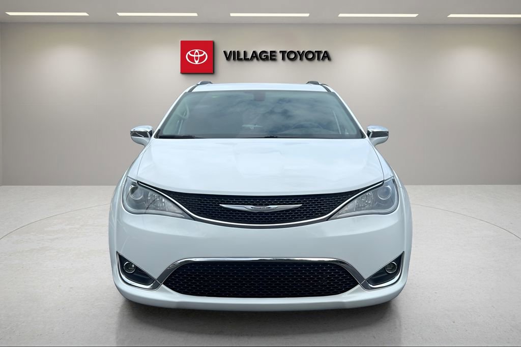 Used 2018 Chrysler Pacifica Limited FWD image 8