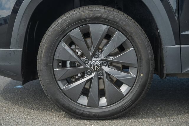 Used 2024 Volkswagen Taos S FWD image 15
