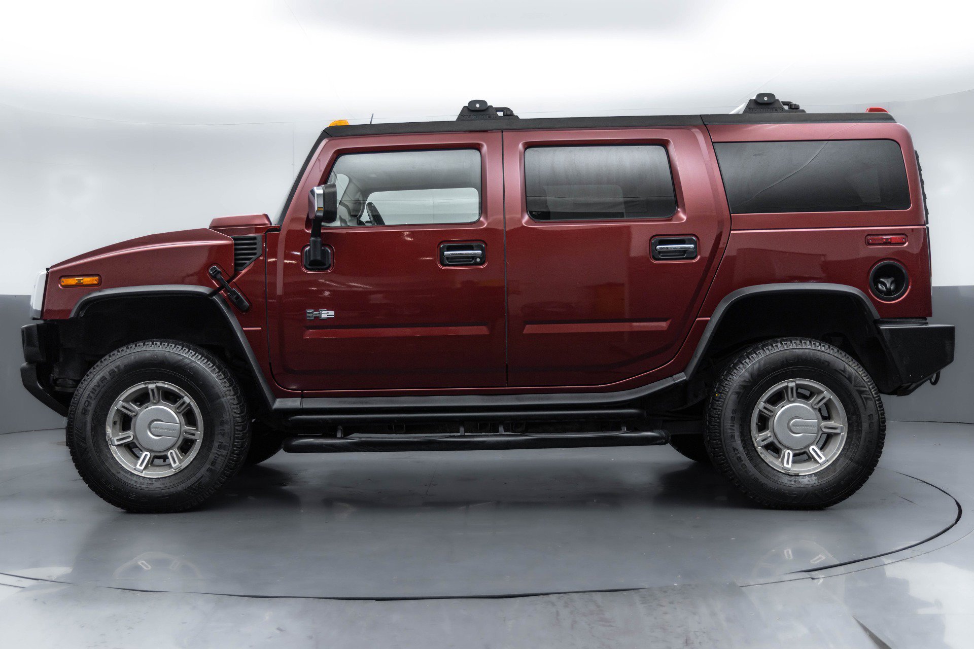 Used 2003 HUMMER H2 Luxury w/ Preferred Equipment Group image 2