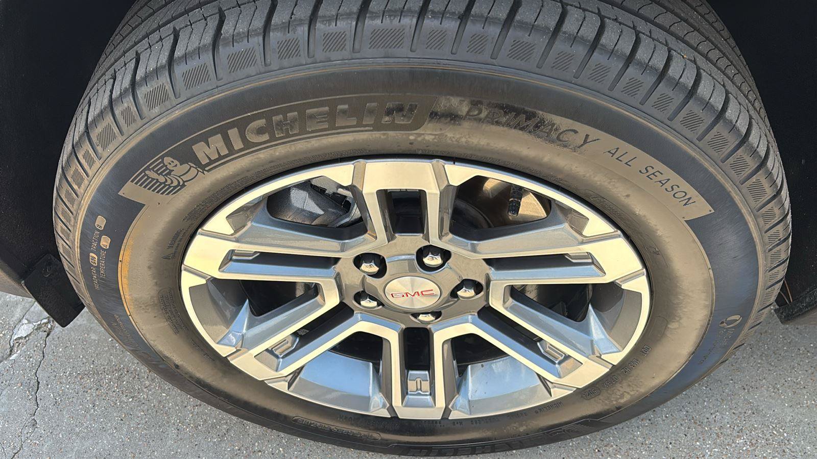 Certified 2025 GMC Terrain Elevation AWD/4WD image 12