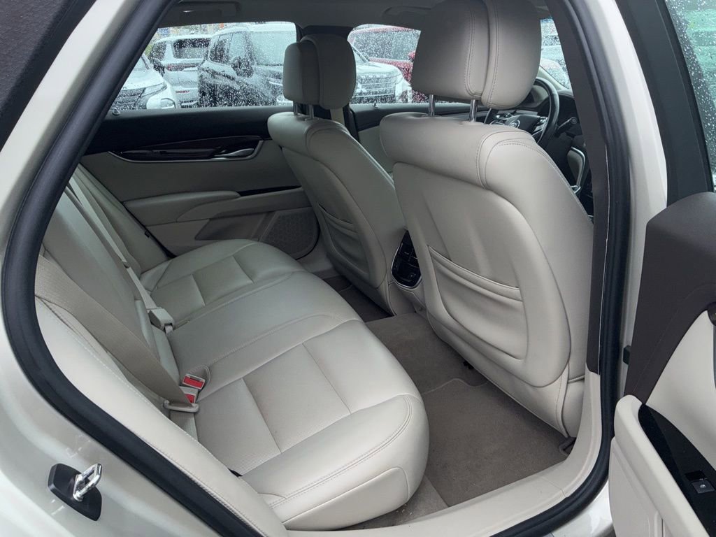 Used 2013 Cadillac XTS Luxury w/ Driver Awareness Package FWD image 6