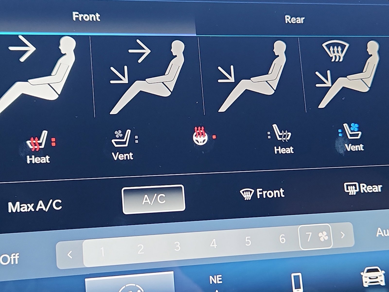 New 2026 Chrysler Pacifica Pinnacle image 32