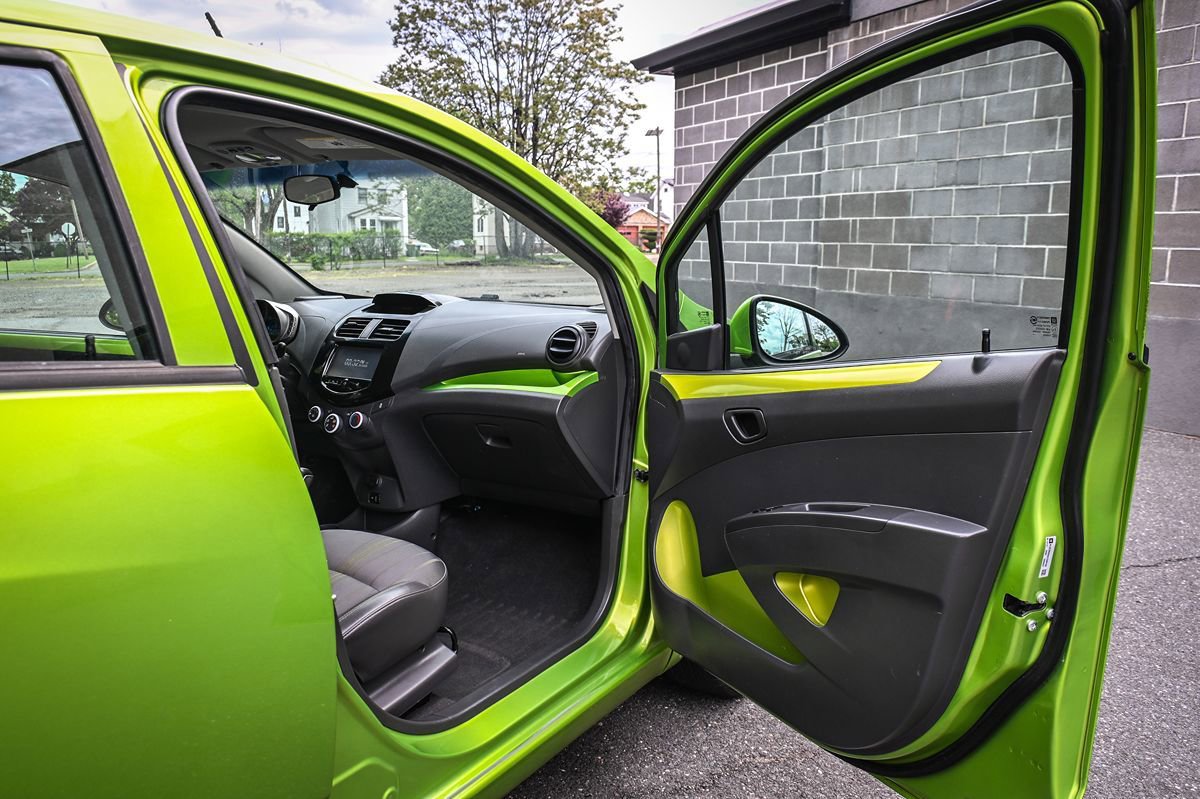 Used 2014 Chevrolet Spark LT FWD image 15