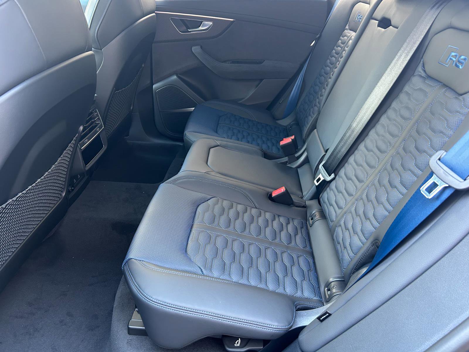 New 2026 Audi RS Q8 performance image 18