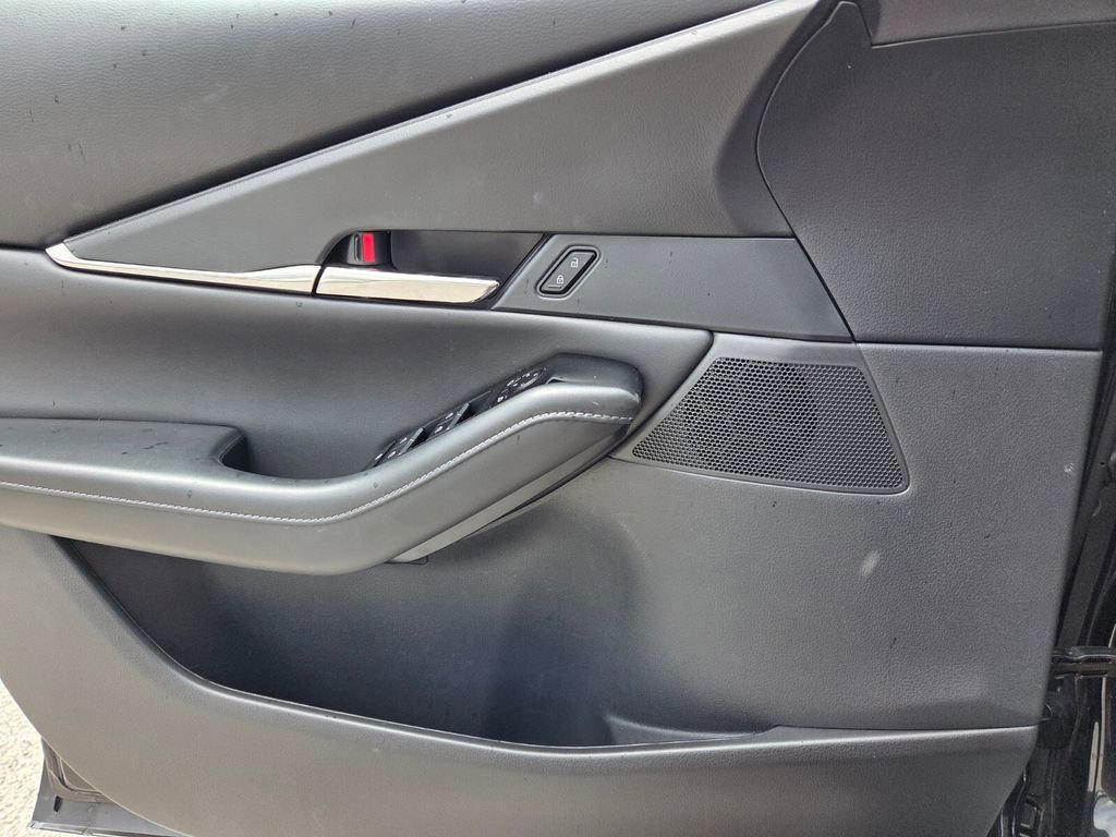 Certified 2024 MAZDA CX-30 AWD 2.5 S w/ Preferred Package image 21