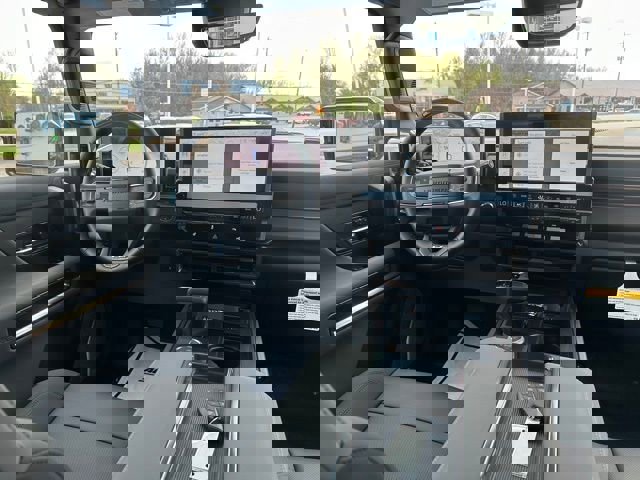 New 2025 GMC Hummer EV 2X w/ LPO, Dark Essentials Package image 16