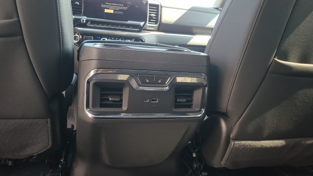 New 2026 GMC Sierra 1500 SLT w/ SLT Premium Package AWD/4WD image 23