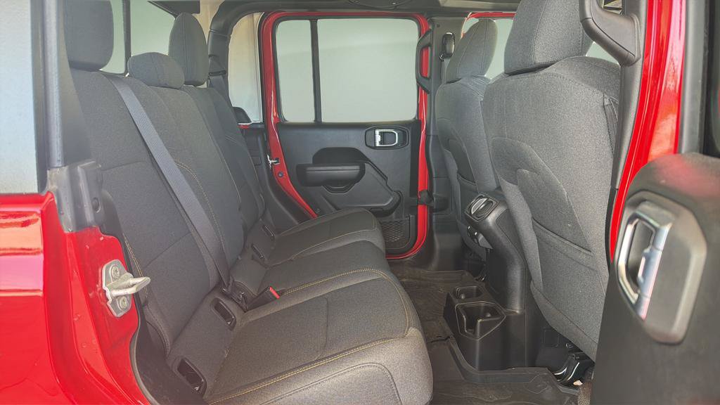 Used 2024 Jeep Gladiator Sport AWD/4WD image 14