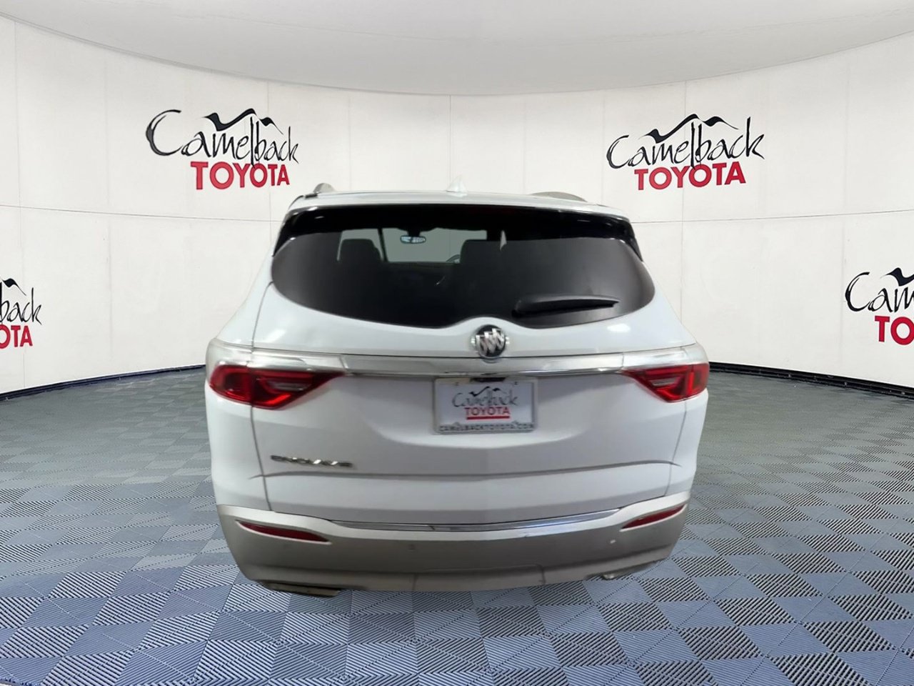 Used 2022 Buick Enclave Premium FWD image 3